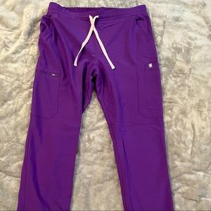 FIGS Kade Cargo Scrubs Pants ULTRAVIOLET PURPLE - Medium